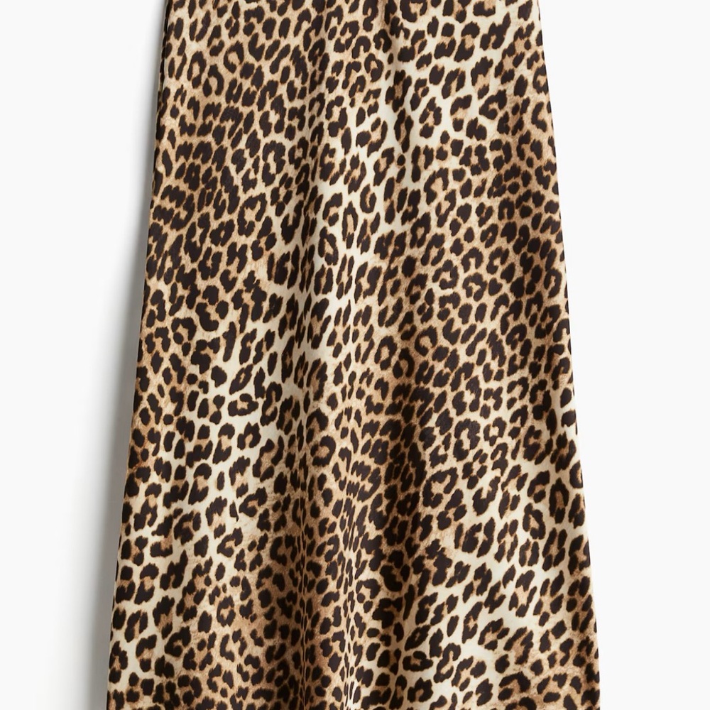H&M Beige Skirt Size Small